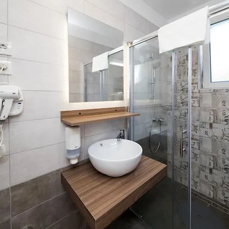 Villa Pellio Apartmani Selce Exterior photo