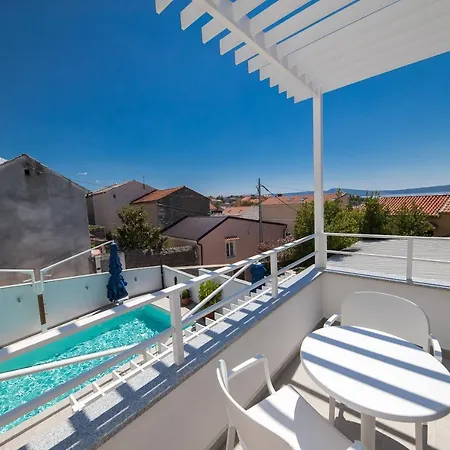 Villa Pellio Apartmani Selce Exterior photo